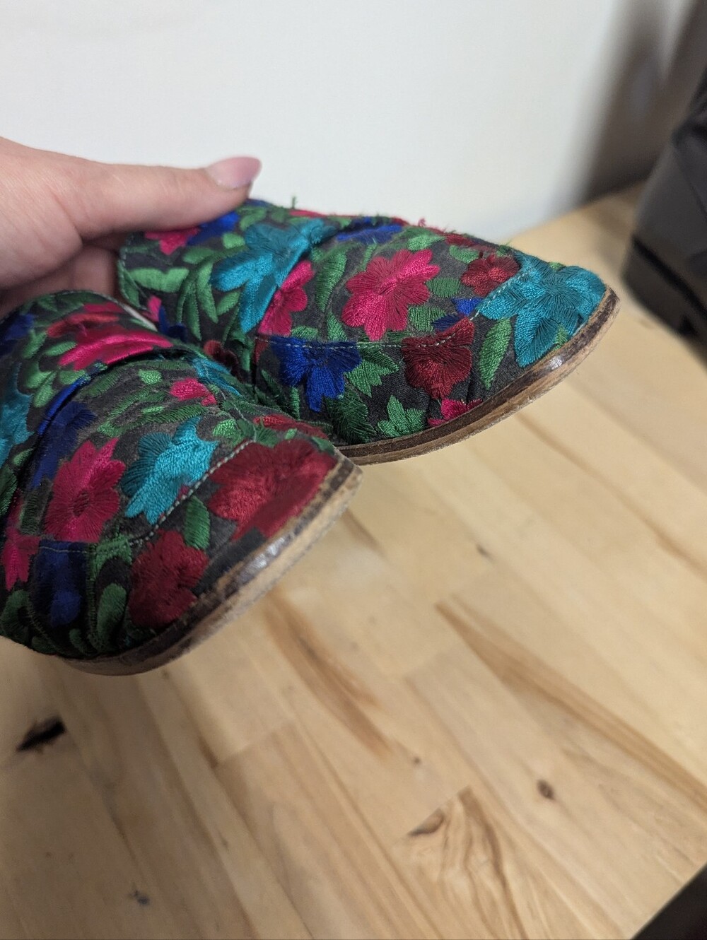 Free People Floral Embroidered Slip-On Loafers in Multicolor Mules 8 - Picture 3 of 9